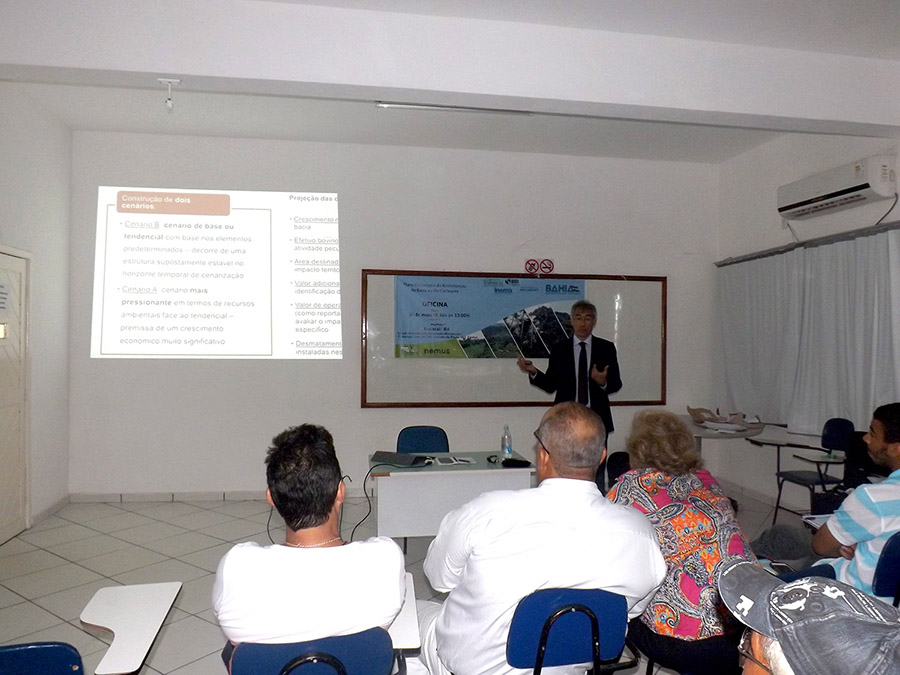 Oficina_sobre_Revitaliza&ccedil;&atilde;o_da_Bacia_do_Rio_Cachoeira._foto_Arnold_Coelho_3.JPG