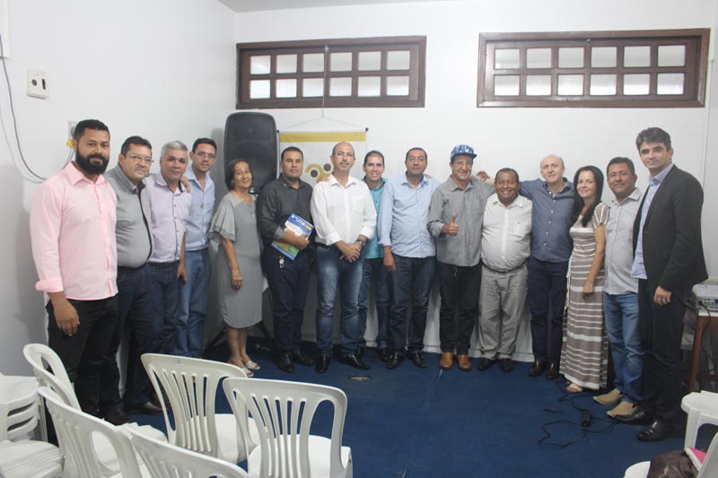O_encontrou_reuniu_prefeitos_e_representantes_municipais.jpg