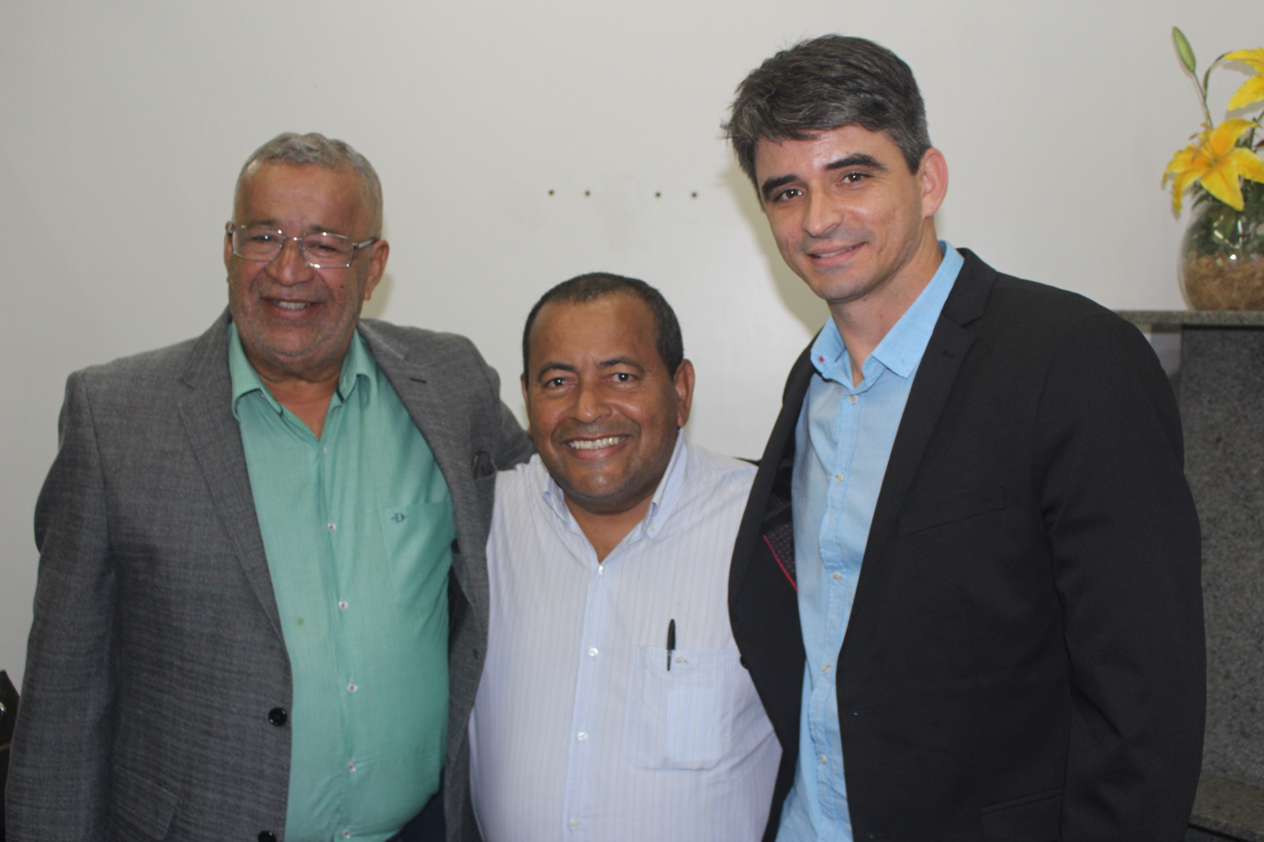 Prefeitos Milton Cerqueira, Antônio de Anízio e Marcone Amaral.JPG