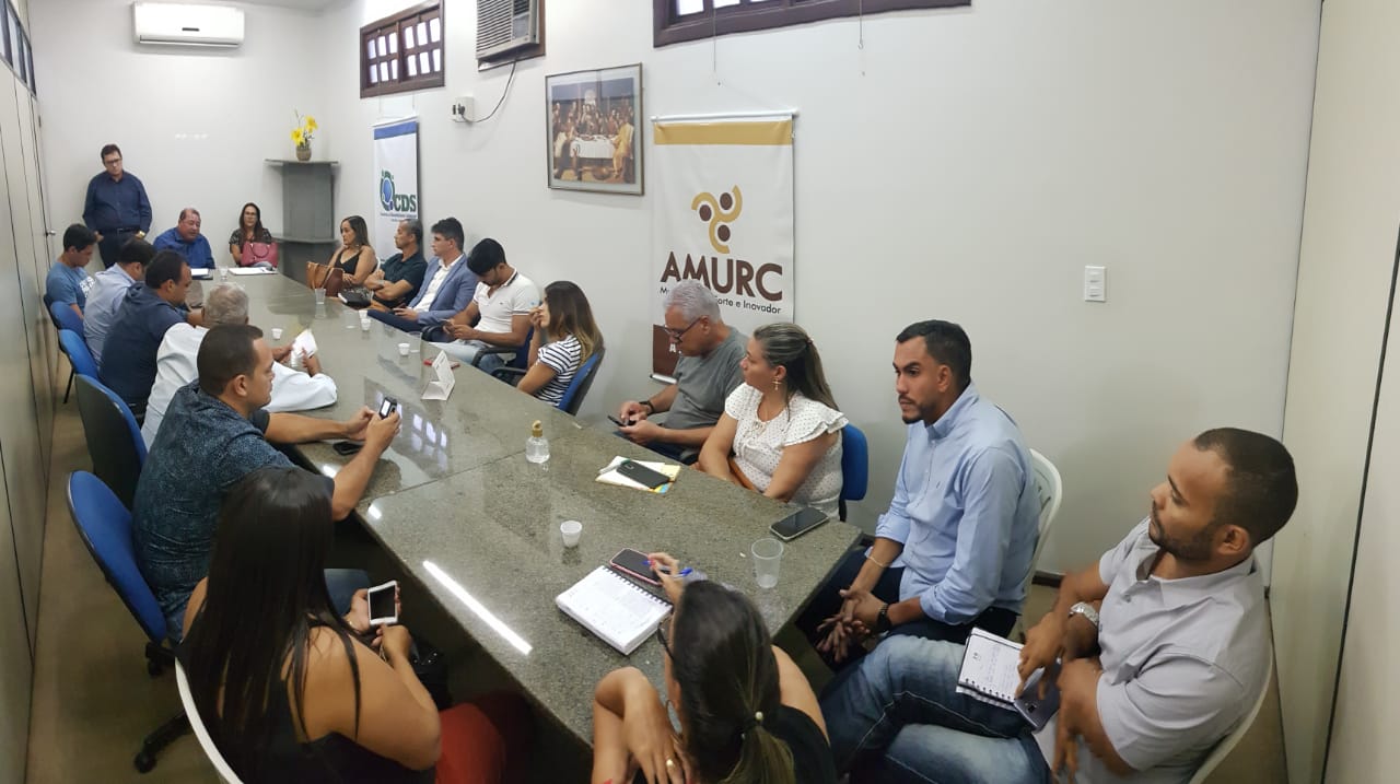 ASSEMBLEIA EXTRAORDINÁRIA COM PREFEITOS E SECRETÁRIOS DE SAÚDE FOTO VIVIANE CABRAL (10).jpeg
