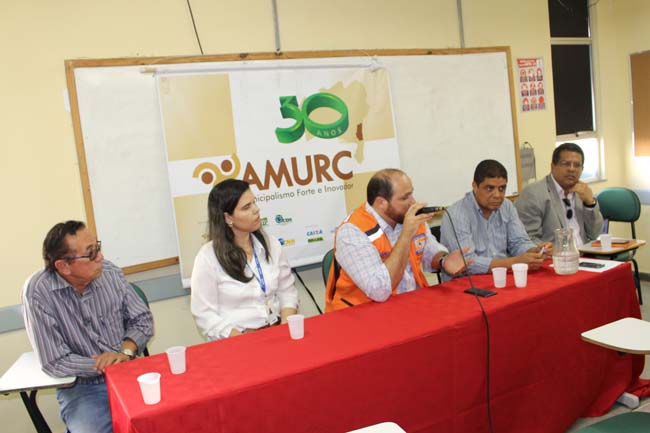 Pref. de Santa Luzia e Pres. do Cima Guilherme Coord. da DIVISA Paula Ribeiro Sup. da Sudec Rodrigo Hita Pres. da Amurc e Vice de Itabuna Wenceslau